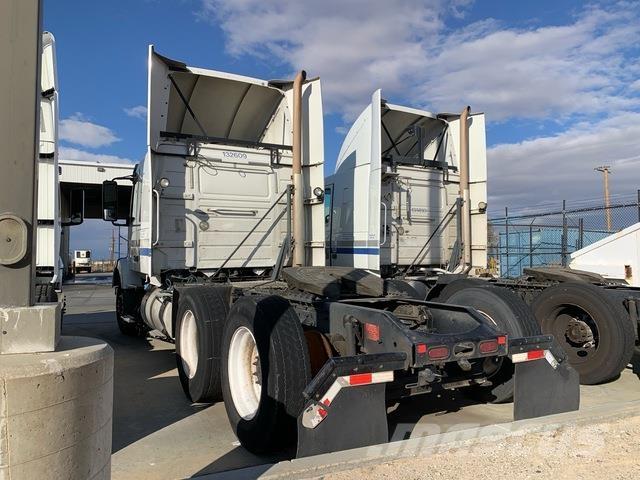 Volvo VNR64T Tegljači