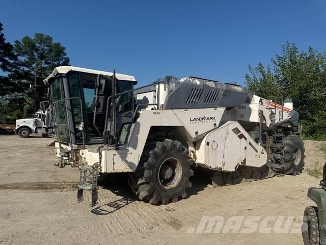 Wirtgen WR240i Nabijači zemlje
