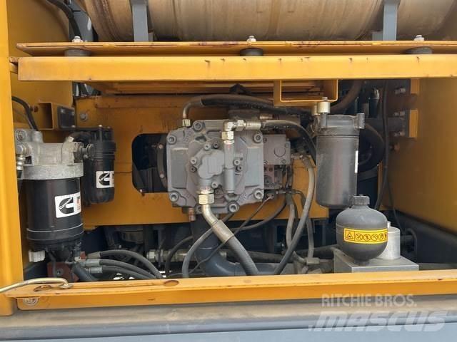 XCMG XE210U Bageri guseničari