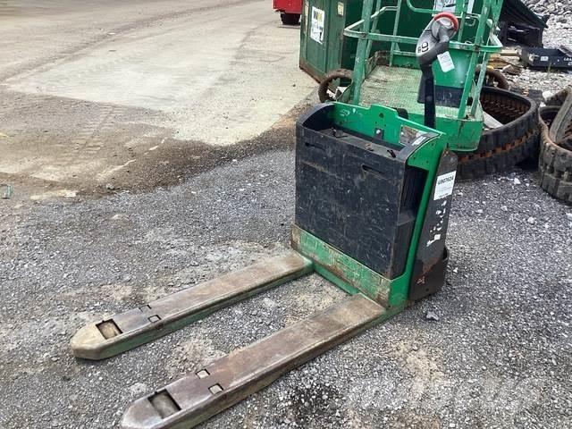 Yale MPB045VG Ručni paletar