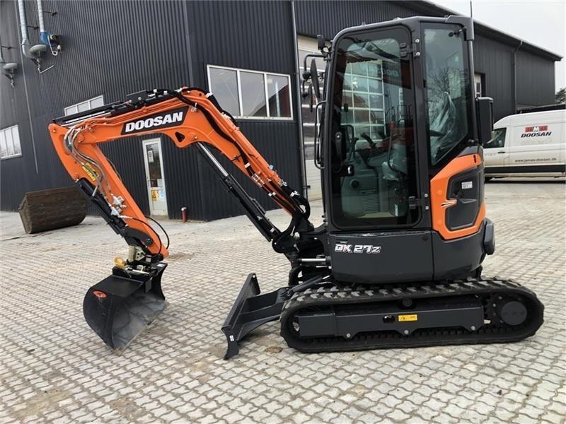 Doosan DX27Z-7 Mini bageri < 7t