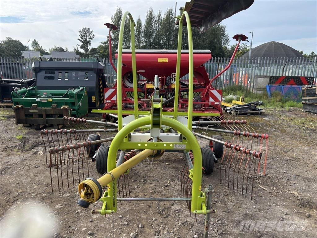 CLAAS LINER 450 Okretači i sakupljači sena