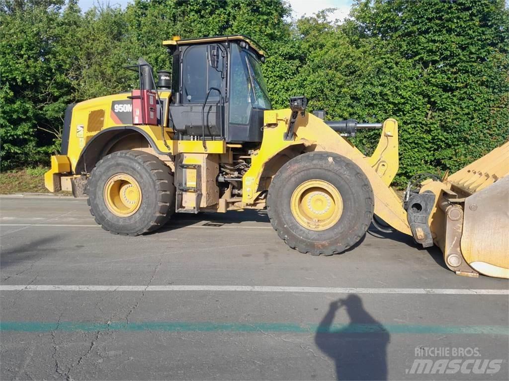 CAT 950M Utovarivači na točkove