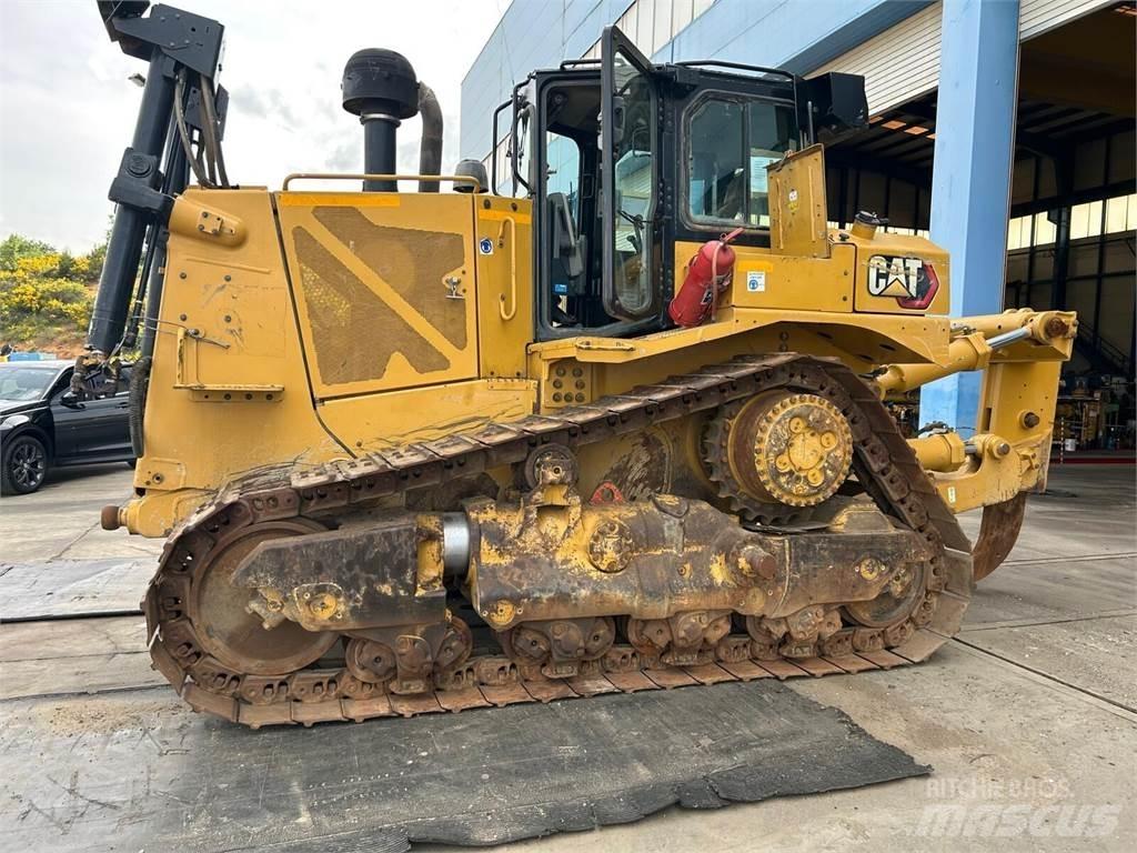 CAT D8T Buldožeri guseničari