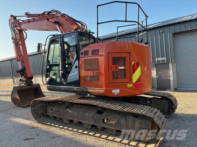 Hitachi ZX225 US-6 Bageri guseničari