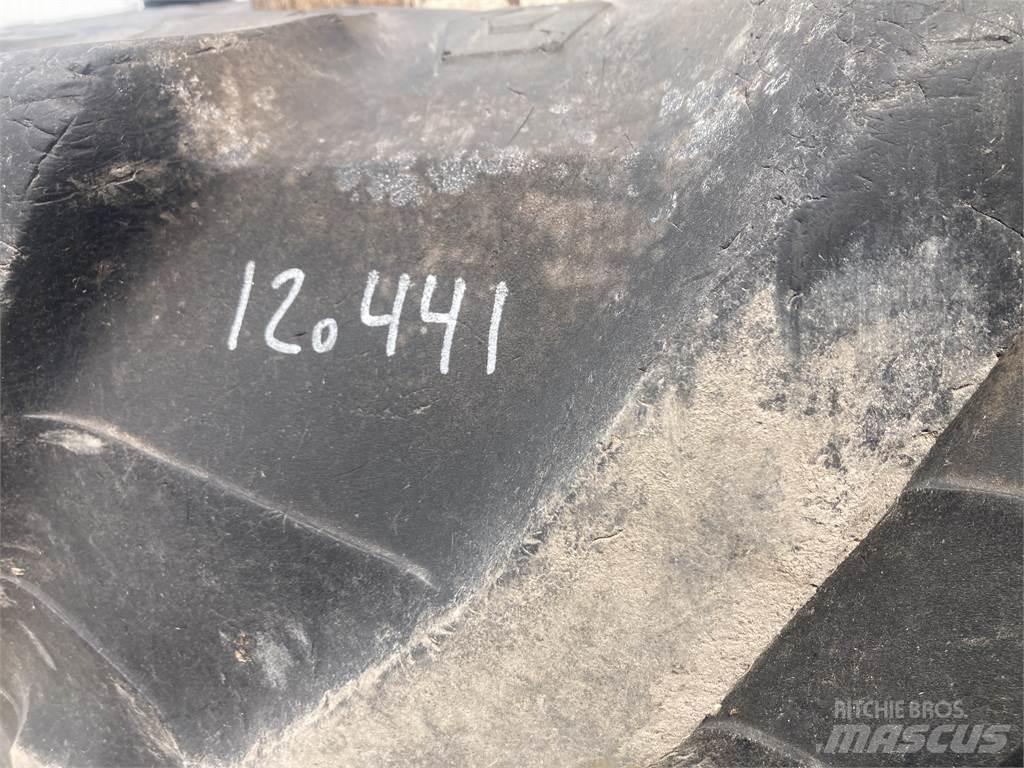  580/70-38 Gume, točkovi i felne