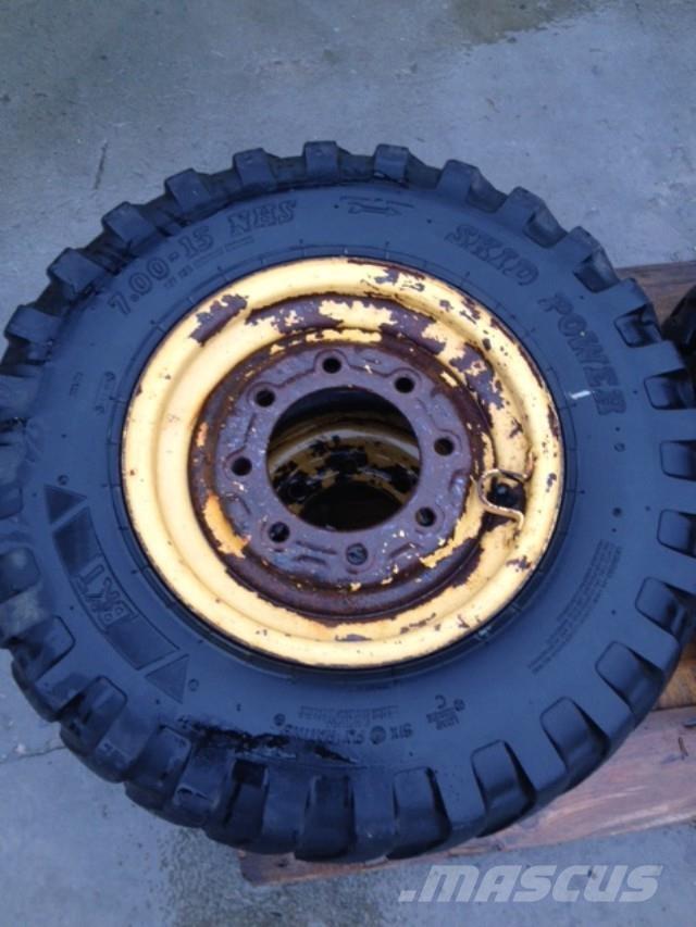  7,50X16 Gume, točkovi i felne