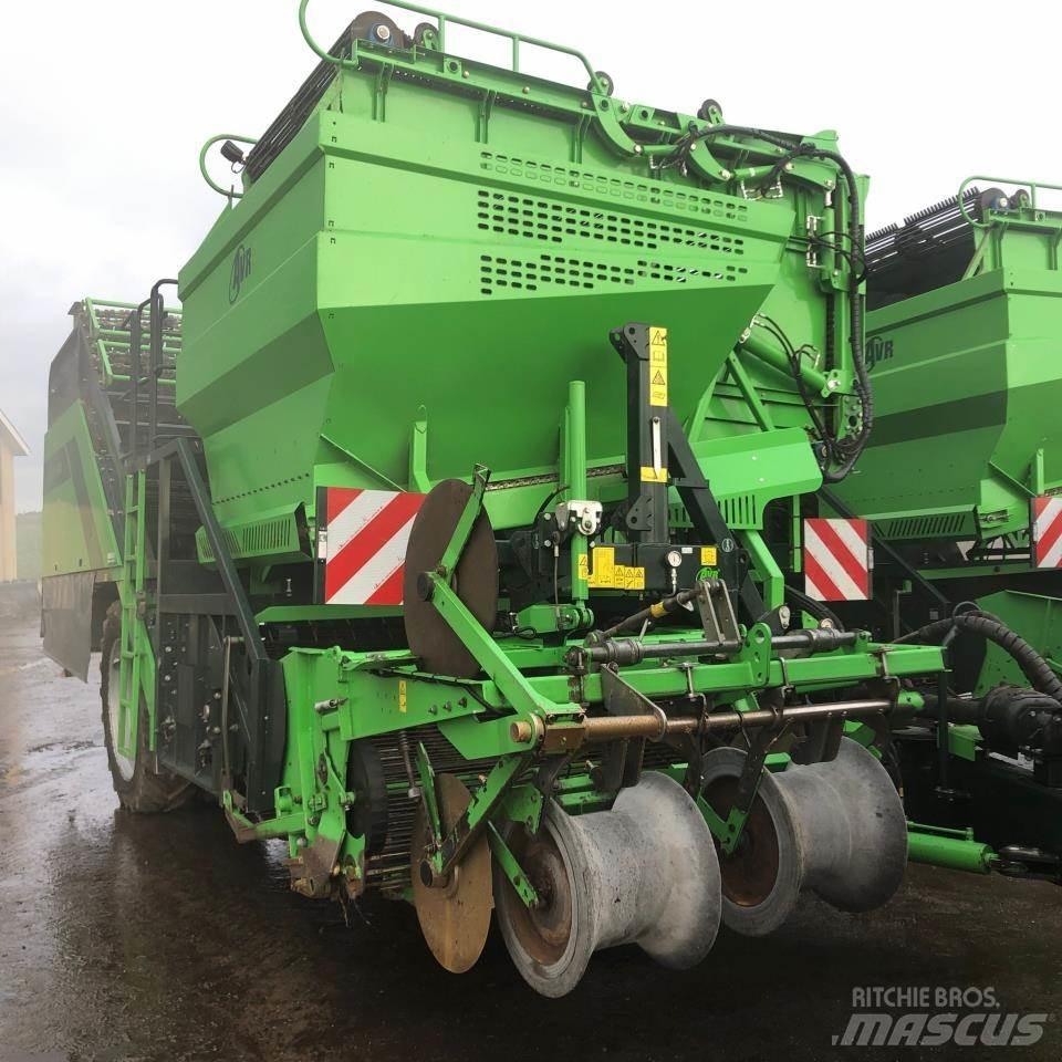 AVR SPIRIT 9200 Kombajni i kopači za krompir