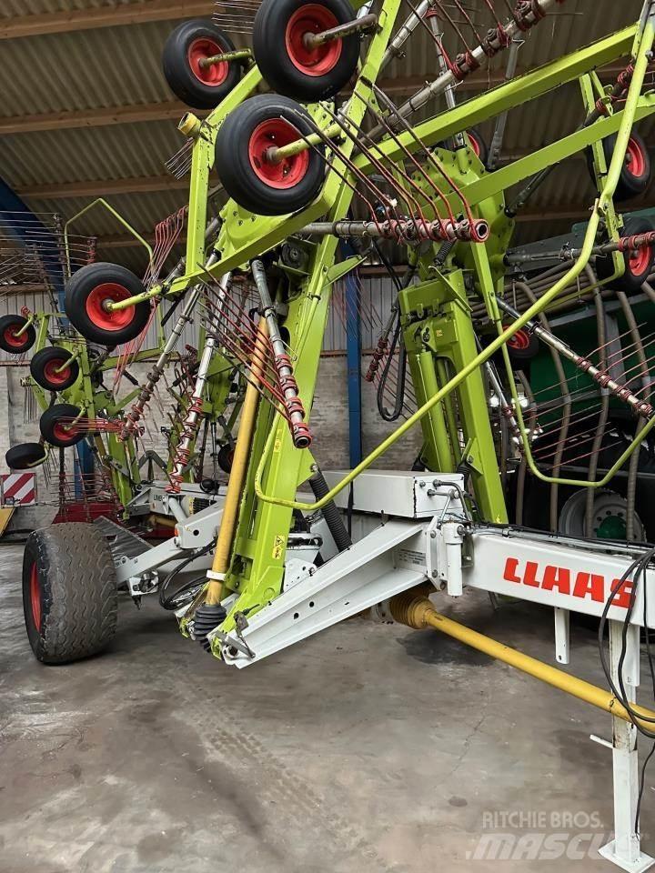 CLAAS LINER 3000 Okretači i sakupljači sena