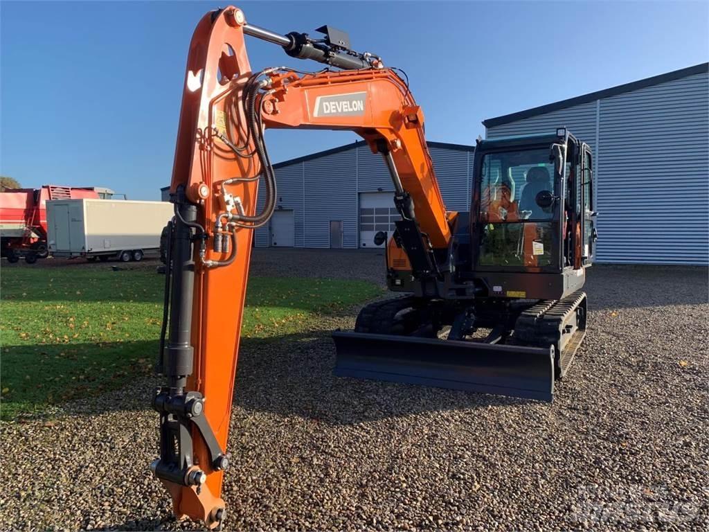 Develon DX85R-7 Mini bageri < 7t