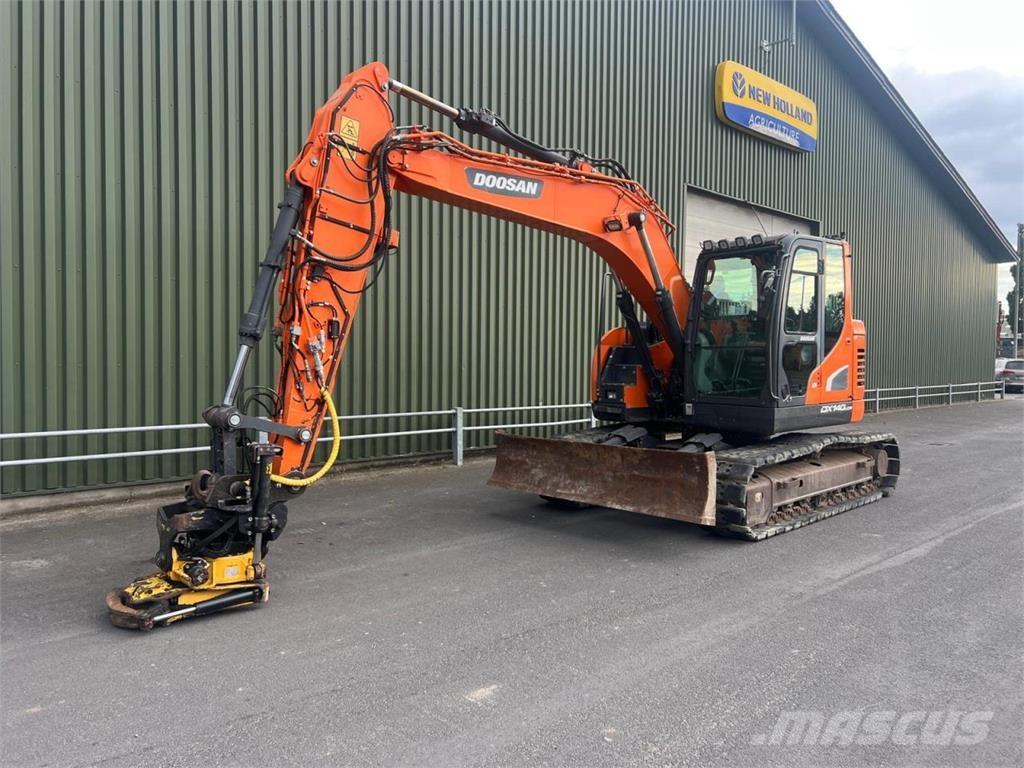 Doosan DX140LCR-5 Bageri guseničari