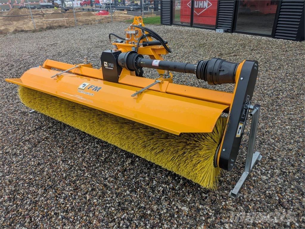 FM MF 275 Četke