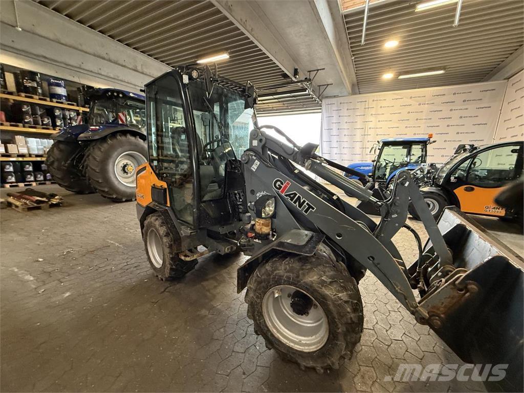 GiANT 2700HD Mini utovarivači