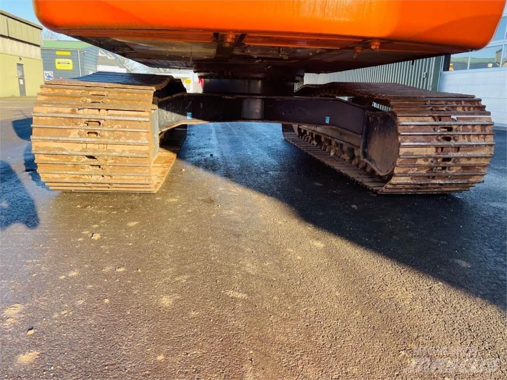 Hitachi ZX210-6 Bageri guseničari