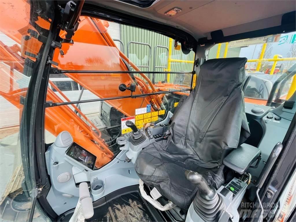 Hitachi ZX210LC-7 Bageri guseničari