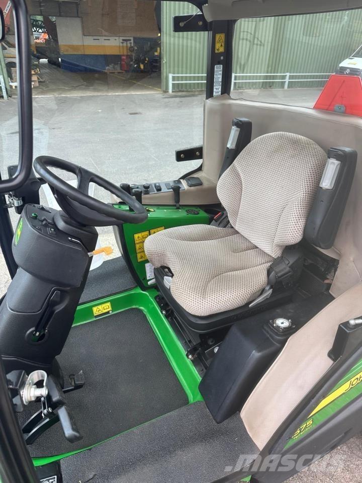 John Deere 1575 Manji traktori