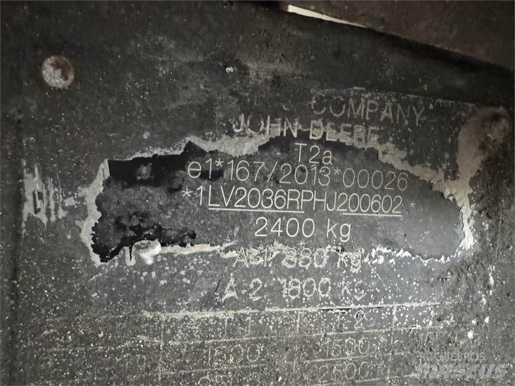 John Deere 2036R Manji traktori