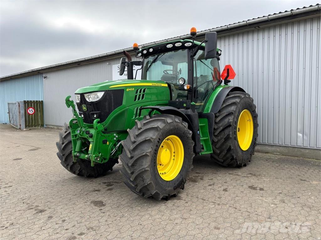 John Deere 6145R Traktori