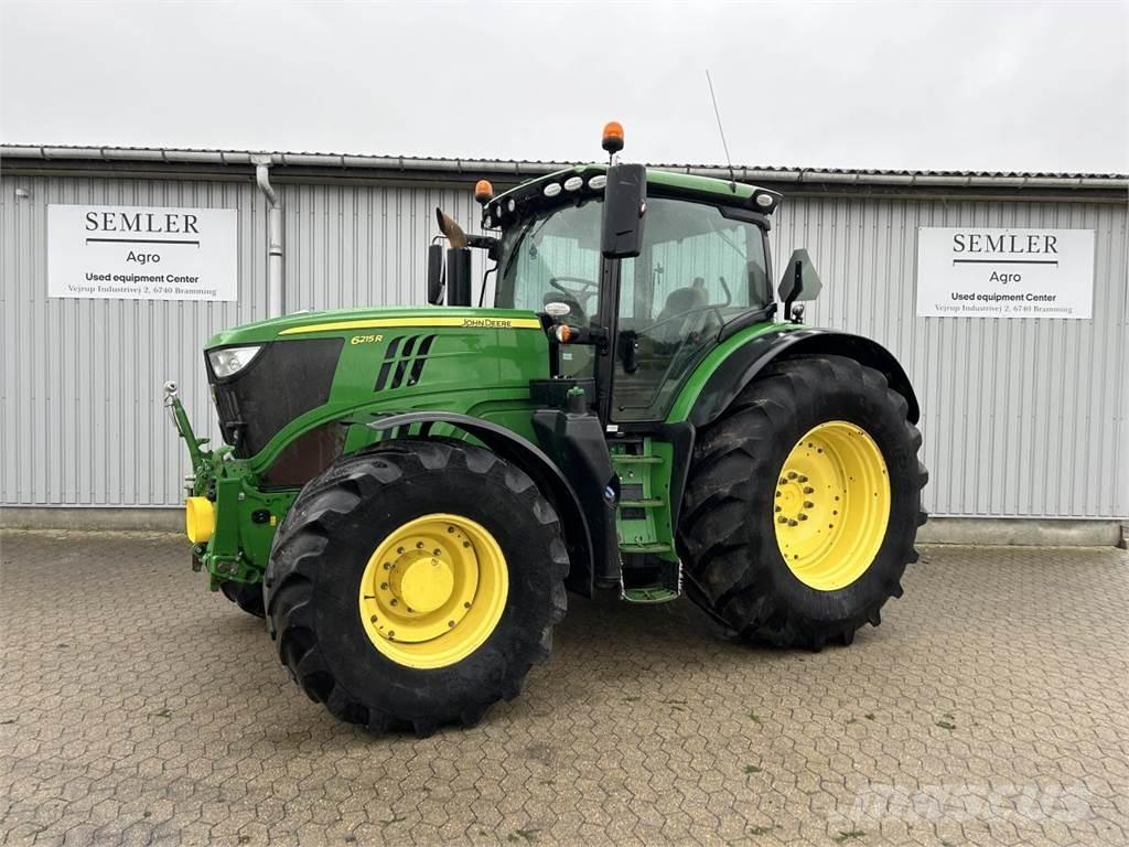 John Deere 6215R Traktori