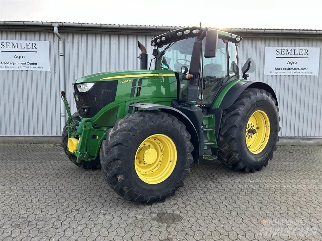 John Deere 6250R Traktori