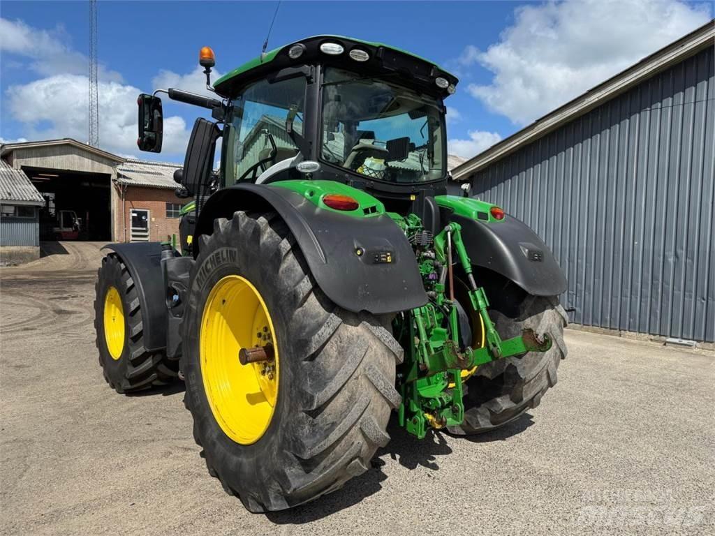 John Deere 6250R Traktori