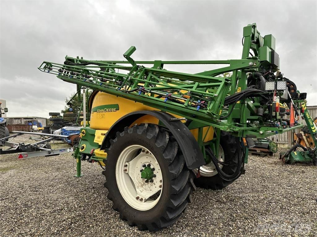 John Deere 740I Vučene prskalice