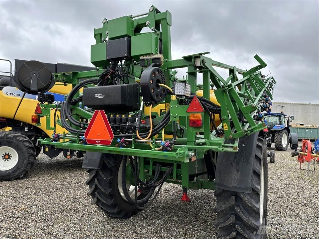 John Deere 740I Vučene prskalice