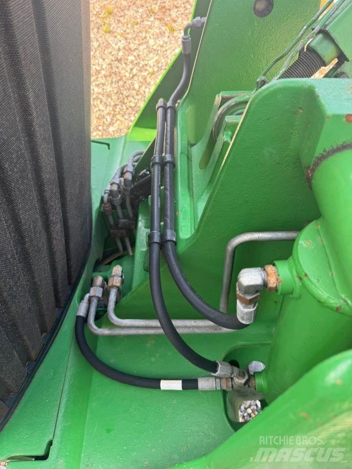 John Deere 8310R Traktori