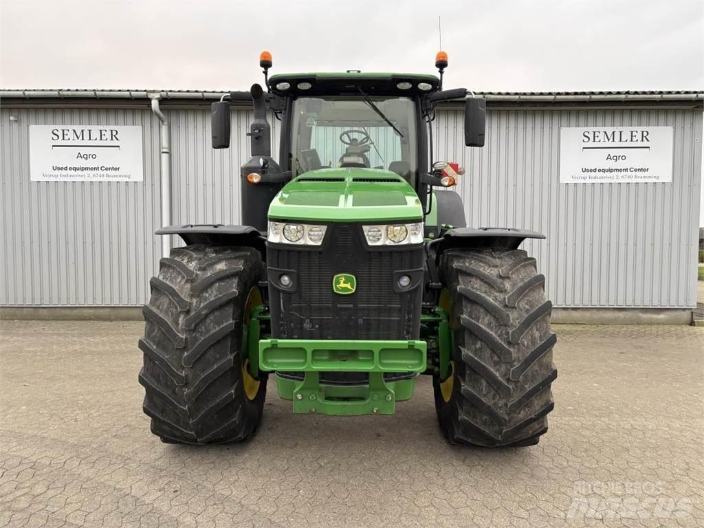 John Deere 8320R Traktori
