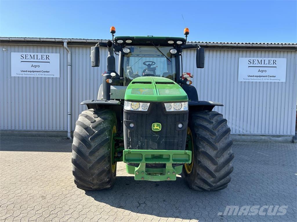 John Deere 8370R Traktori