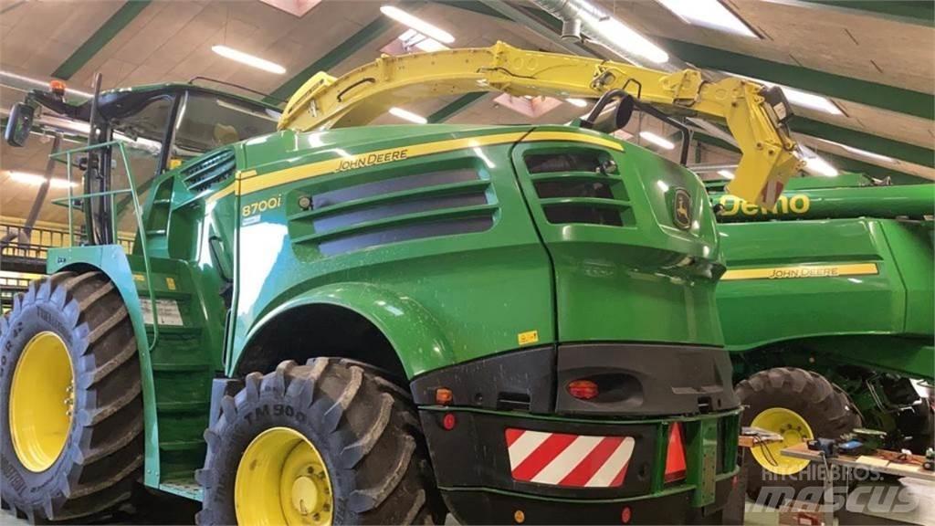 John Deere 8700 Kombajni za stočnu hranu