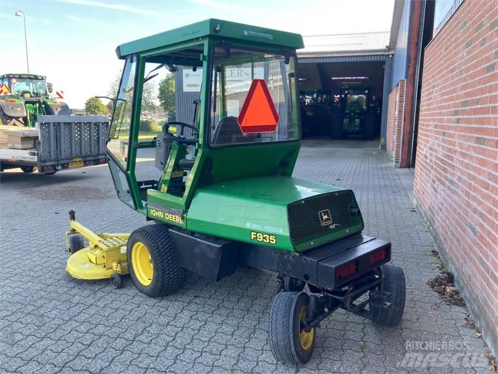 John Deere F935 Manji traktori