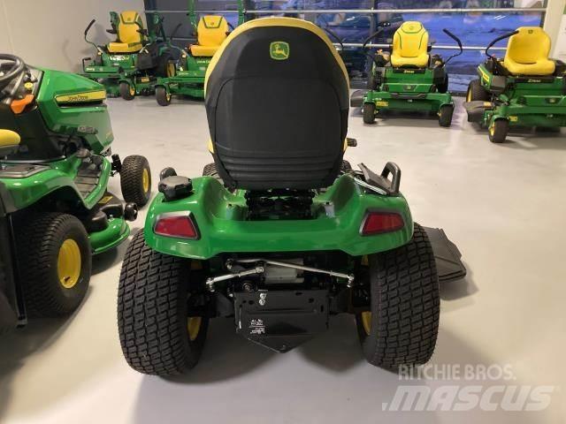 John Deere X584 Manji traktori