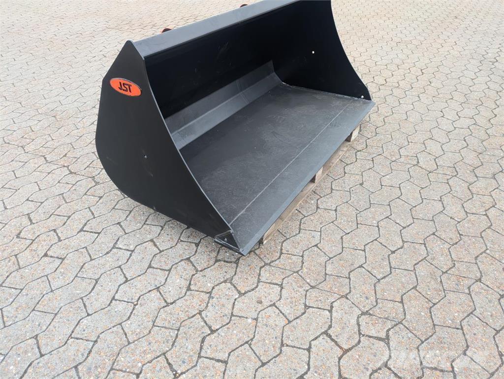 JST M SKOVL Ostala dodatna oprema za traktore