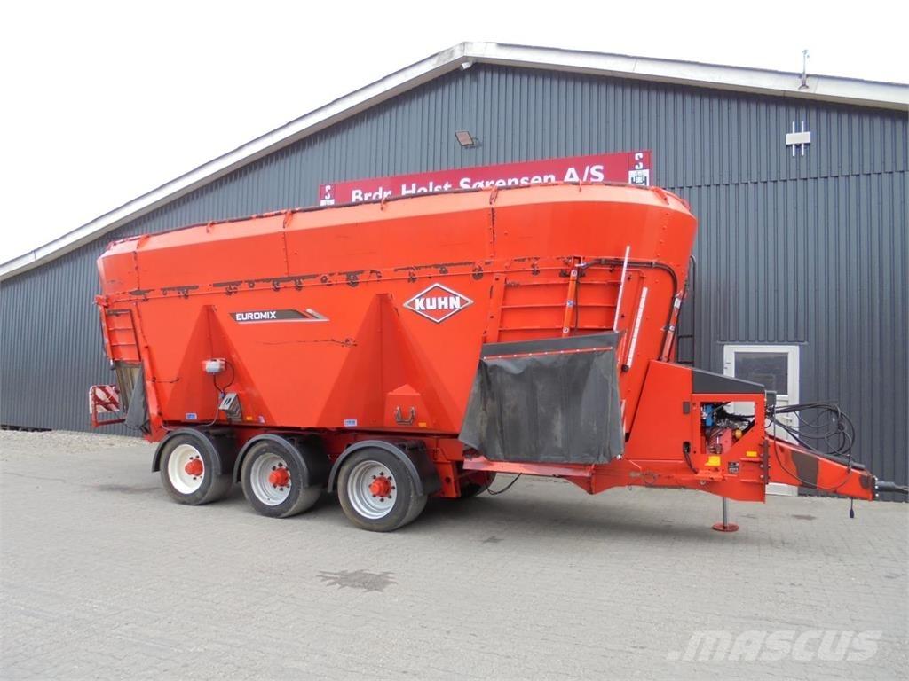 Kuhn 45.3 DL Samoutovarna prikolica