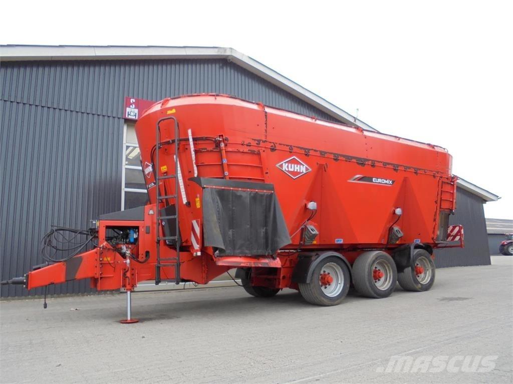 Kuhn 45.3 DL Samoutovarna prikolica