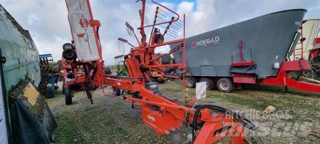 Kuhn GA8020 Okretači i sakupljači sena