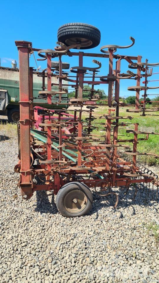 Kverneland 6M Tanjirače