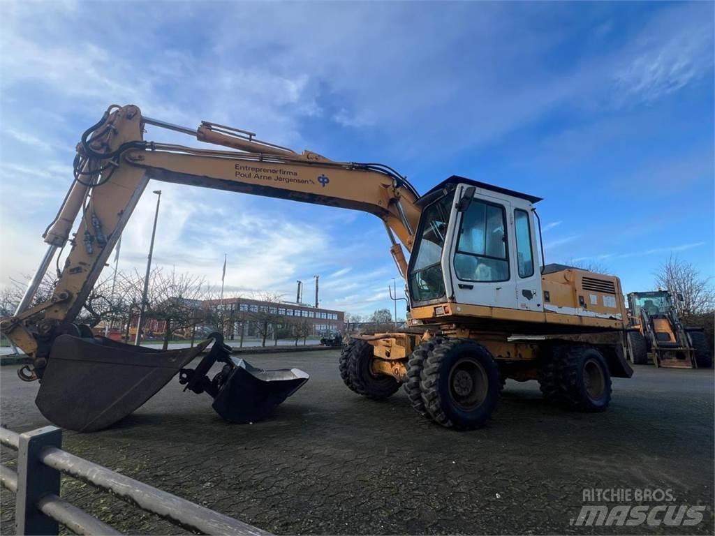 Liebherr 902 Bageri točkaši