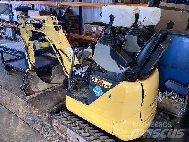 New Holland E09SR Mini bageri < 7t