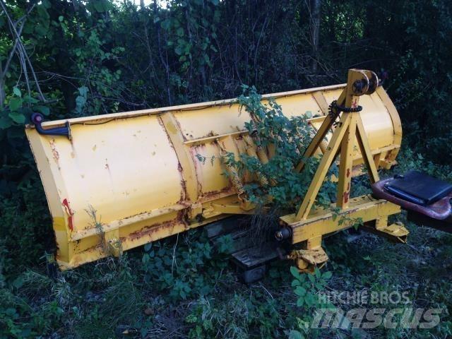  - - - 2.5 MTR Snežne daske i plugovi