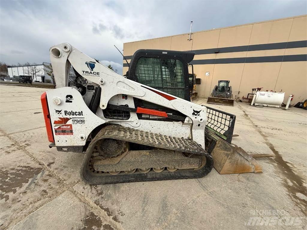 Bobcat T740 Mini utovarivači
