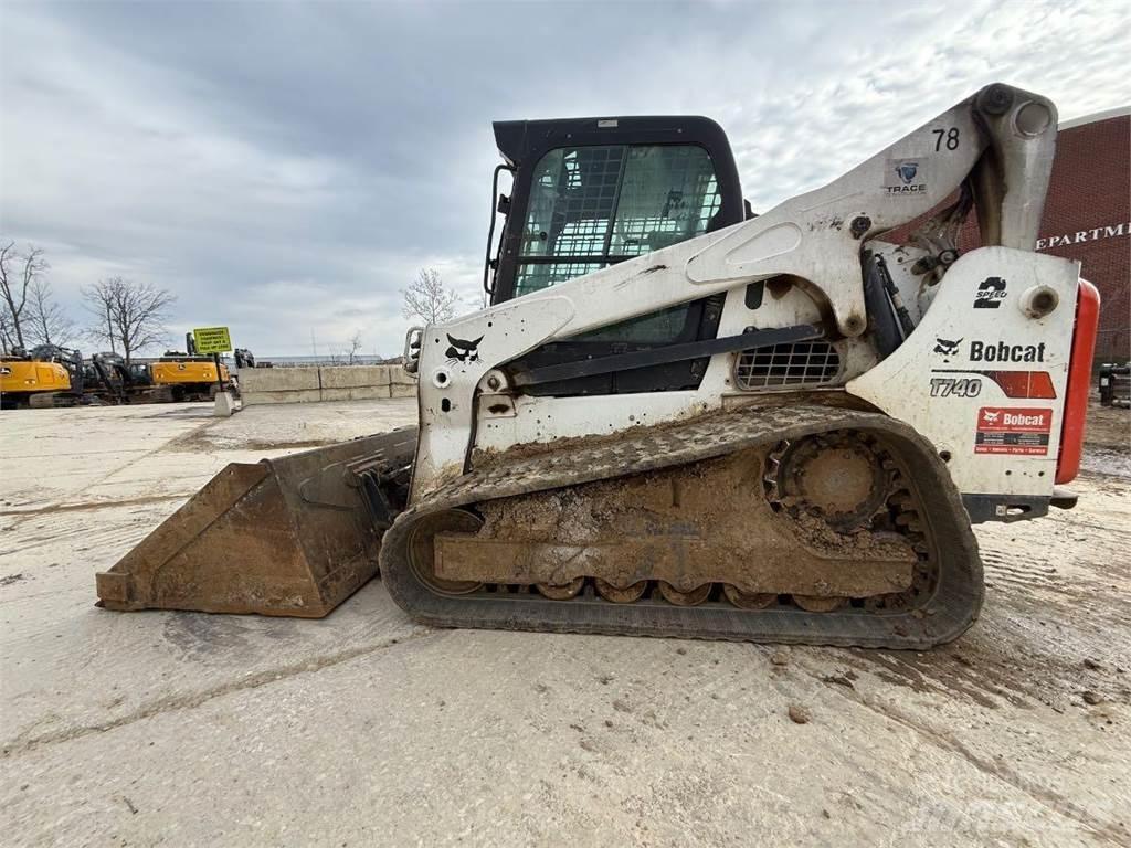 Bobcat T740 Mini utovarivači
