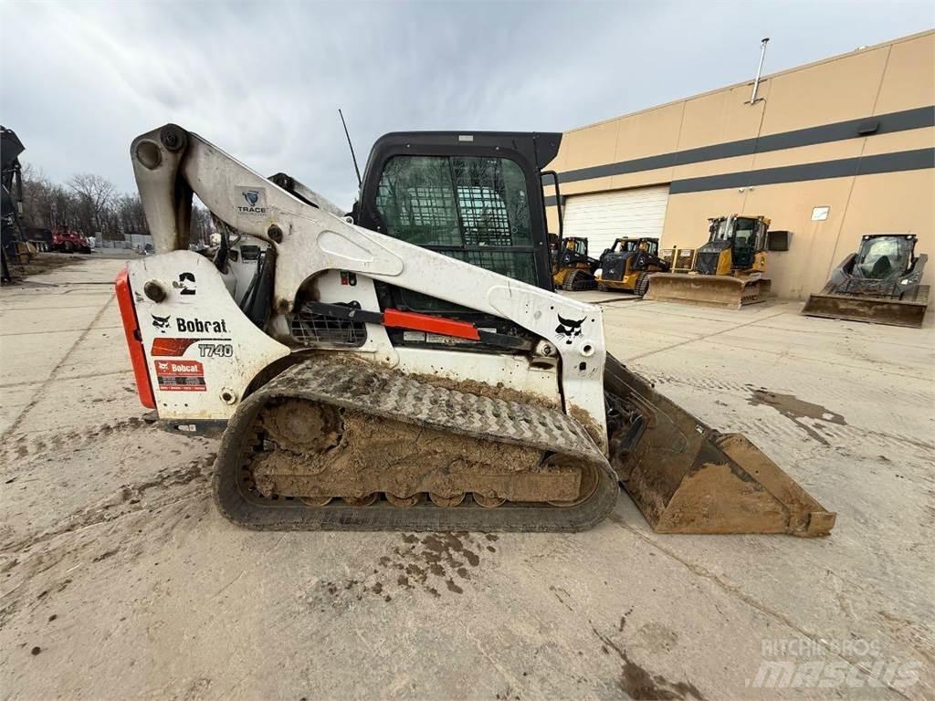 Bobcat T740 Mini utovarivači