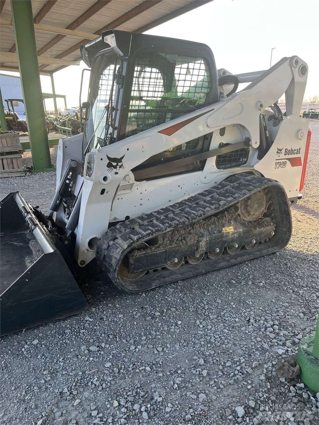 Bobcat T740 Mini utovarivači
