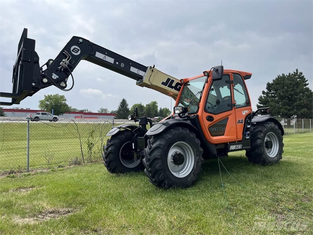 JLG AG823 Teleskopski viljuškari