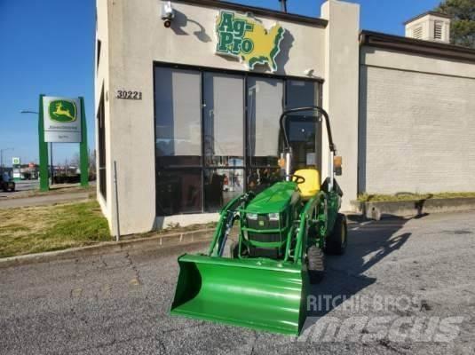 John Deere 1023E Manji traktori