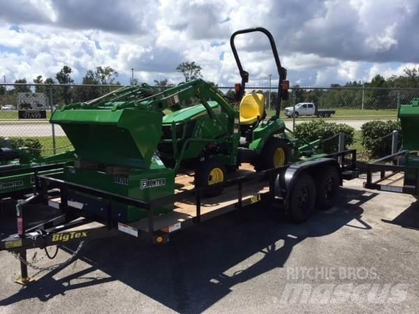 John Deere 1023E Manji traktori