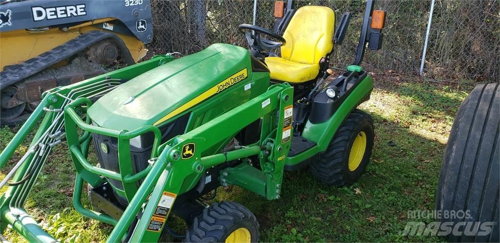 John Deere 1023E Manji traktori