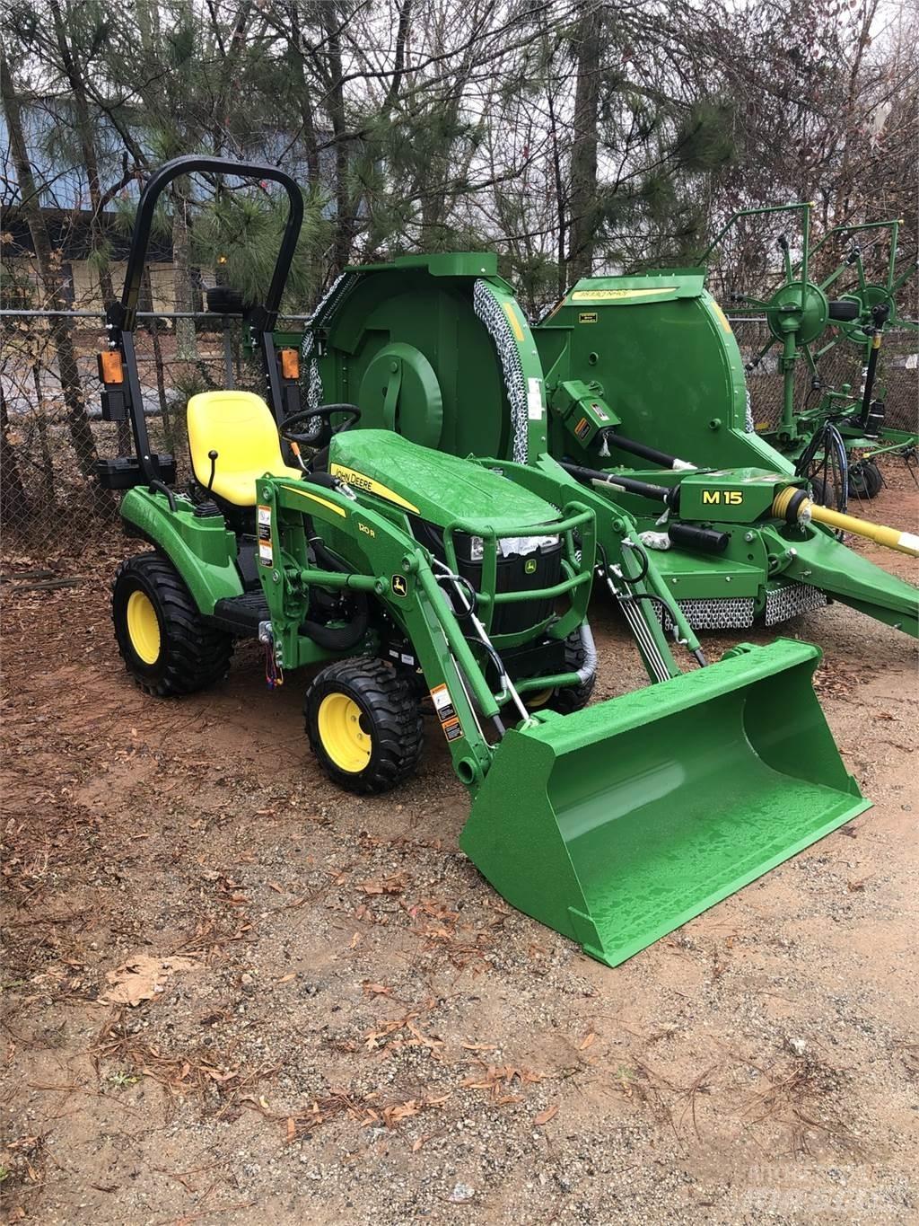 John Deere 1023E Manji traktori